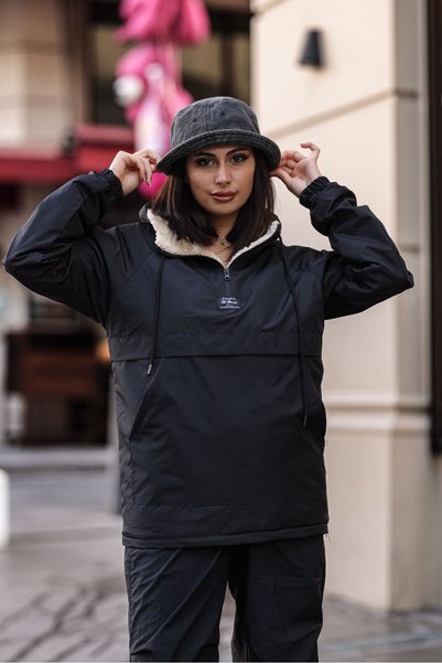 GOOD FASHION Comfortable Cut Fur Lined Kangaroo Pocket Women's Raincoat Coat