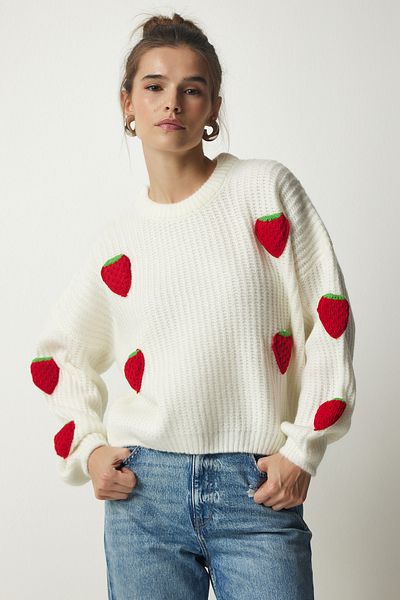Happiness İstanbul Women's Bone Strawberry Textured Knit Sweater PF00022