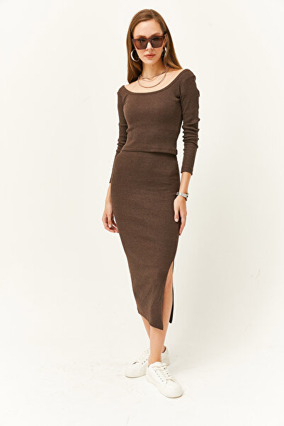 Olalook Kadın Acı Kahve Açık Yaka Uzun Kollu Bluz Yırtmaçlı Etek Takım TKM-19000224
