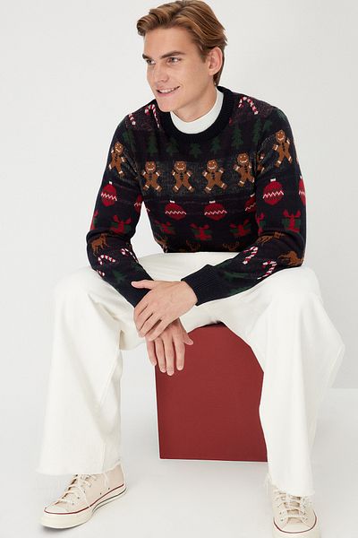 Trendyol Collection Sötétkék, normál szabású gyapjú nyakú, újévi kötöttáru pulóver TMNAW21KZ1365