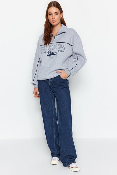 Trendyol Collection Gray Zippered Printed Oversize Thick Fleece Inside Knitted Sweatshirt TWOAW24SW00184