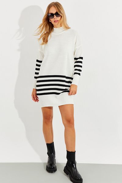 Cool & Sexy Women's Ecru Knitwear Striped Tunic YV202