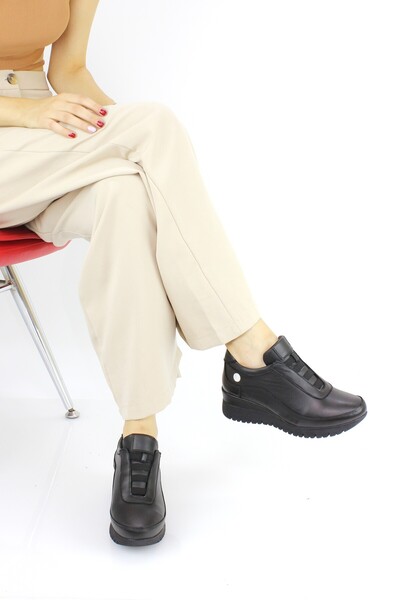 Mammamia Kadın Hakiki Deri Günlük Hafif Dolgu Taban Bağcıksız Spor Tarz Ayakkabı