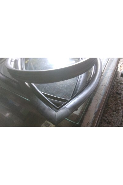 OTO BEK FORD TAUNUS ARKA CAM LASTİK SEGMANLI MODEL