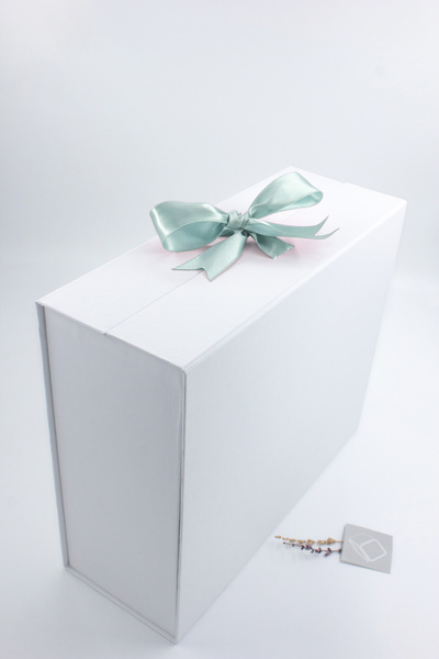 carton box Karton Kutu Büyük Beyaz Yeşil Kurdele Detaylı Çeyiz Damat Bohçası Hedi?ye Kutusu