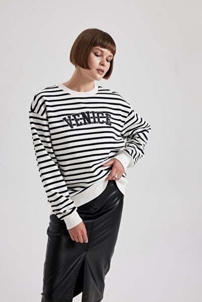 DeFacto Φούτερ Regular Fit Crew Lack Thick B5152ax23wn