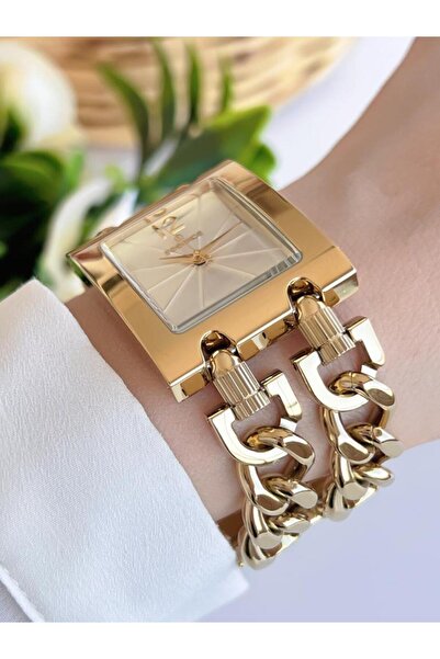 Essence ES.2.792 Essence Yeni Sezon Çelik Kordon Kararma Renk Atma Yapmaz 50atmSuya Dayanıklı Kadın Kol Saat