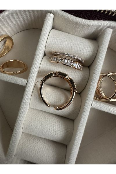 ringbox Gold Two Row Baguette Stone Ring