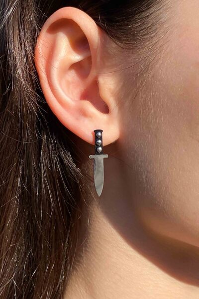 TREND COLLECTİON Kadın Erkek Gümüş Chef Bıçak Çivili Paslanmaz Çelik Küpe (Çift)