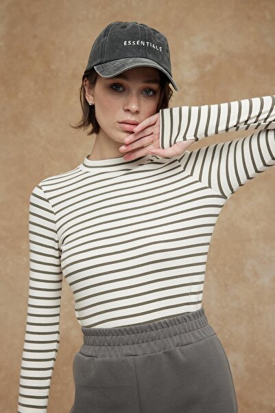 Manuka PRSTUJÍCÍ PRUŽKOVANÉ TĚLO NORKA