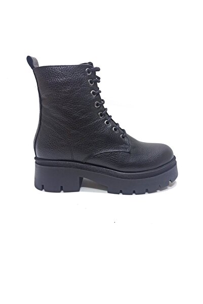 ALBİNİ SİYAH DERİ KADIN POSTAL BOT AYAKKABI