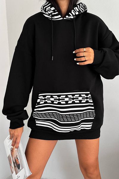 Ortaya Çık Black Oversize Sweatshirt with Print Detail