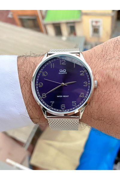 Q&Q Q811J9019Y Silver Color Slim Case Classic Men's Wristwatch