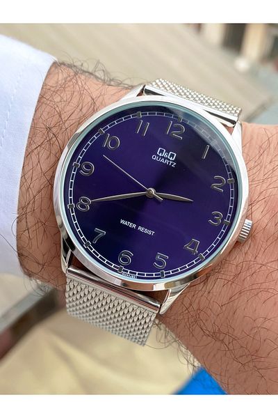 Q&Q Q811J9019Y Silver Color Slim Case Classic Men's Wristwatch