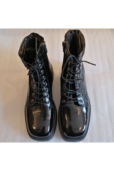 Giuseppe Mengoni Women's genuine cowhide patent leather black lace-up zipper anti-slip thick light eva sole postal boots