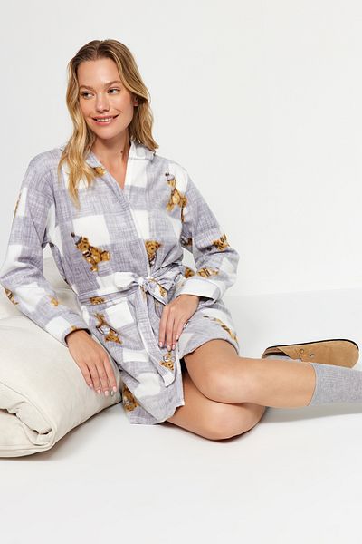 Trendyol Collection Winter Gray Fleece Knitted Dressing Gown - Belted, Plaid Print, Teddy Bear Pocket and Hood Detail Thmaw24Sb00014