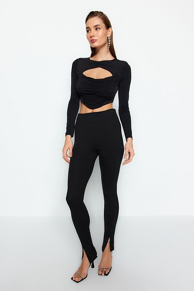 Trendyol Collection Μαύρο ντραπέ Παράθυρο/Αποκομμένη Λεπτομερής Πλεκτή Μπλούζα TPRAW24BZ00077