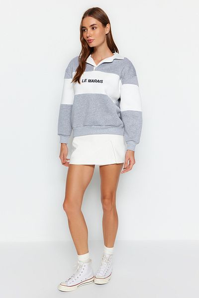 Trendyol Collection Gray Thick Fleece Inside Regular/Regular Fit Embroidered Polo Collar Knitted Sweatshirt TWOAW24SW00397