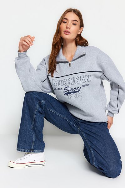 Trendyol Collection Gray Zippered Printed Oversize Thick Fleece Inside Knitted Sweatshirt TWOAW24SW00184