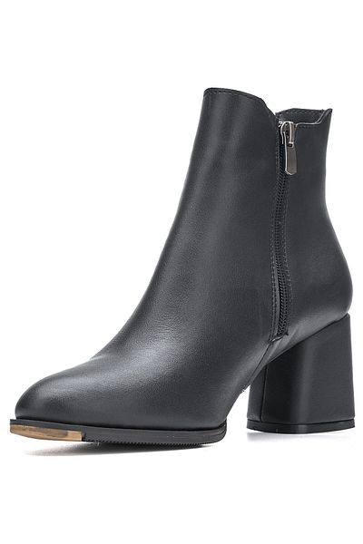 İmerShoes Μαύρες καθημερινές γυναικείες μπότες - Χοντρό τακούνι, φερμουάρ και αντιολισθητική σόλα με γούνινη επένδυση 2407