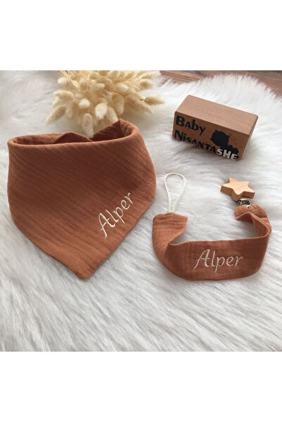 Baby Nisantashe İsim Nakışlı Bebek Fuları Salya Önlüğü ve Emzik zinciri seti %100 Pamuk 4 Kat Müslin Kumaş