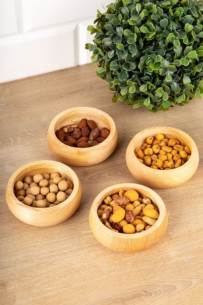 DNS HOME Set of 4 Natural Light Colored Wooden Snack Bowls