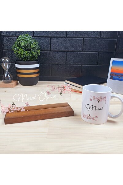 hediyekralı Kişiye Özel Ofis Masa Isimliği Ve Kupa Bardak Hediye Seti