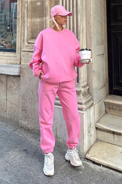 Pink sweatsuits for deals woman