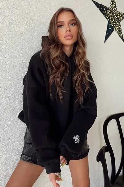 MODAGEN Unisex černá oversize mikina s kapucí se 3 vlákny a okem