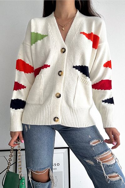 FEMELLE Women's White New Season Double Pocket Color Detailed Standard Size Oversize Knitwear Cardigan
