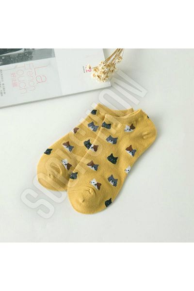 SOCKSHION Комплект дамски ботуши с шарени котешки чорапи - Стилни и удобни ботуши Чорапи за крака