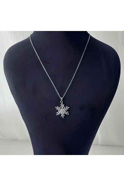 time to shine Snowflake Patterned Steel Necklace