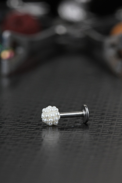 depozoom Cerrahi Çelik Kıkırdak Tragus Helix Labret Beyaz Inci Piercing