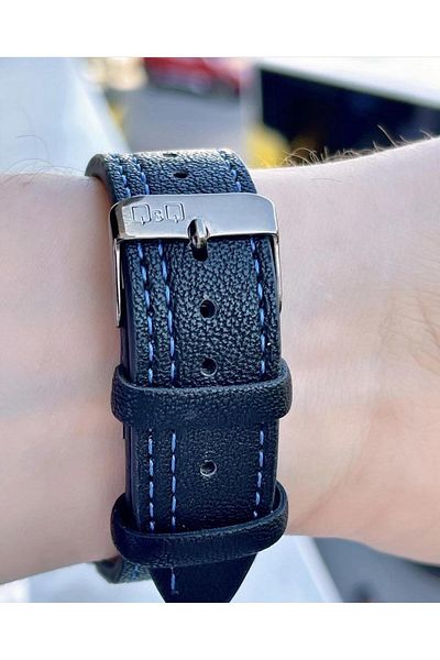 Q&Q  Men's Leather Cord Wristwatch
