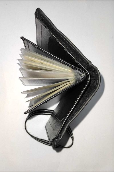 firdevsi hobi nubuck vertical rubberized card holder wallet