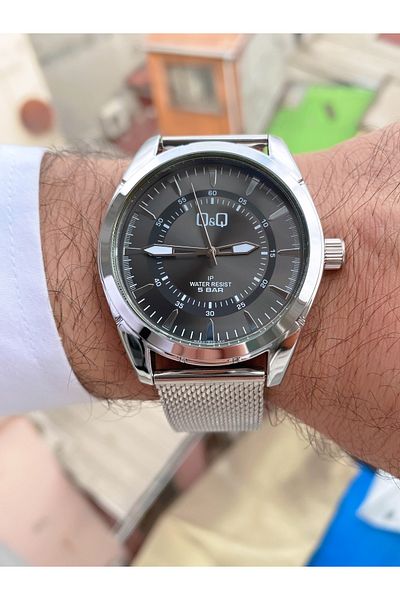 Q&Q Q811J9020Y Silver Color Classic Men's Wristwatch