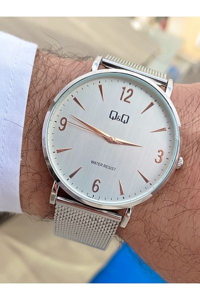 Q&Q Q811J9018Y Silver Color Slim Case Classic Men's Wristwatch