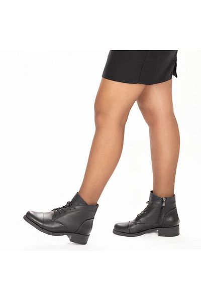 TwoEgoist Cizme scurte confortabile cu toc de damă din piele naturală