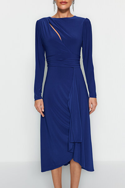 Trendyol Collection Κομψό βραδινό φόρεμα Νυχτερινό φόρεμα αποφοίτησης κομμένο/Λεπτομέρεια παραθύρου Κομψό στυλ TPRAW24EL00219