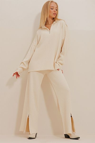 Trend Alaçatı Stili Women's Cream Zipper Detailed Sweater and Trousers Knitwear Double Set ALC-X10971