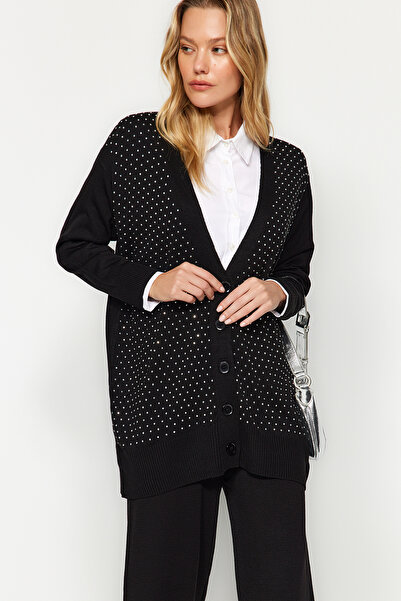 Trendyol Modest Schwarzes Set aus Strickjacke und Hose mit Schmucksteinen, Oberteil und Unterteil TCTAW24US00079