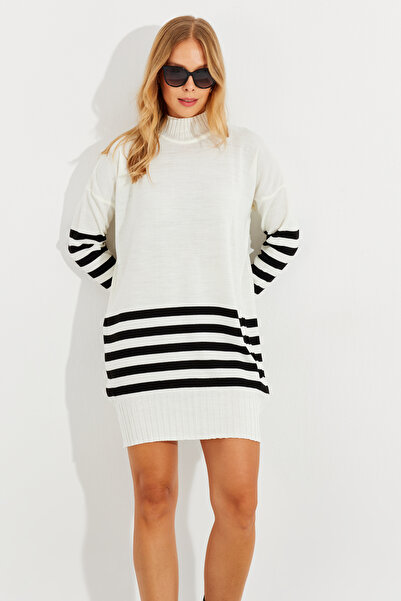 Cool & Sexy Dámská ecru pletená tunika s pruhy YV202