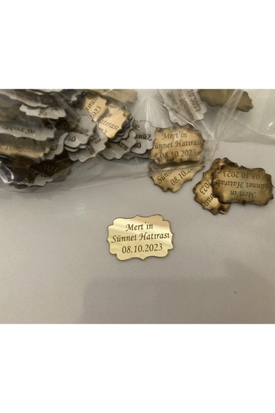 guluslazerkesim 25 ADET 3x2 CM ARKASI BANTLI PLEKSİ ETİKET İSME ÖZEL PLEKSİ