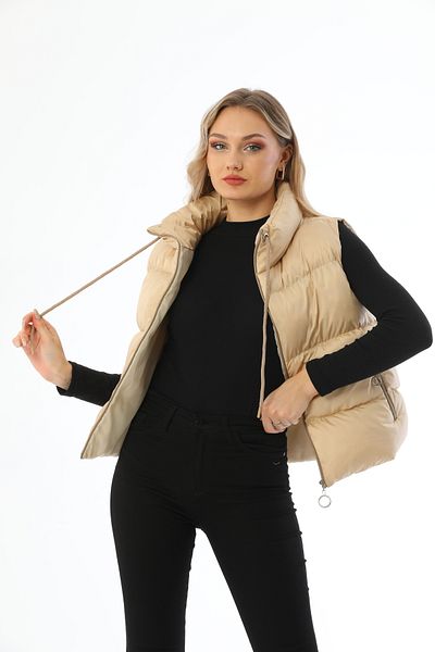 Stone Women's Short Stand Collar Puffer Vest