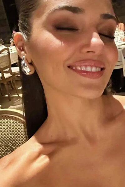 AURRARİ Gold Gözyaşı Damla Model küpe