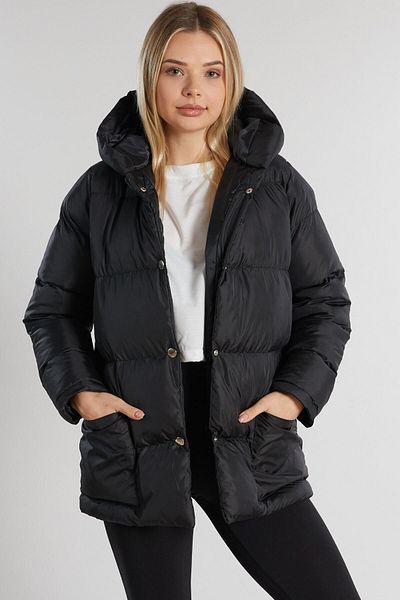 Tonny Black Dámský černý kabát Monica s kapucí, dlouhý přední střih s kapucí, dlouhý přední knoflík, Tbg094