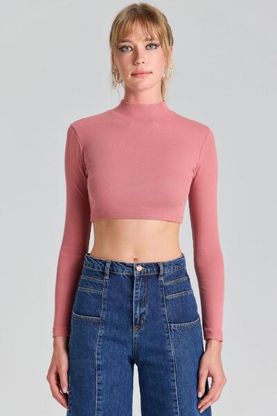 boutiquen 1845 Turtleneck Dried Rose Blouse