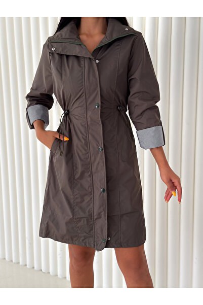 diaves Kadın Haki Kapüşonlu Astarlı Trençkot Yanlardan Büzgülü Katlanabilir Kol