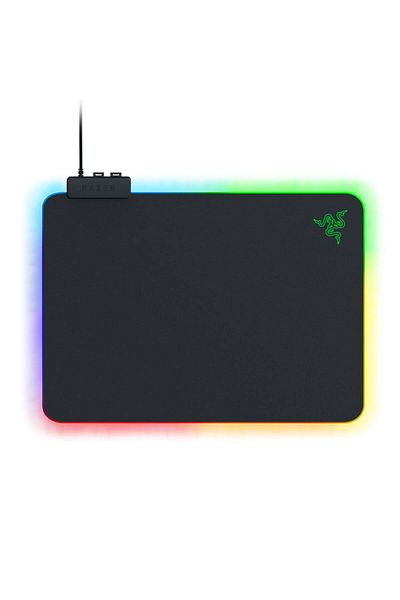 RAZER لوحة ماوس فايرفلاي V2 (RZ02-03020100-R3M1)