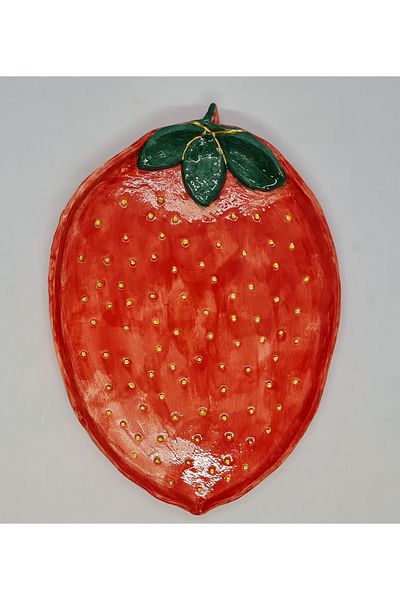senseoftouch Strawberry presentation plate handmade